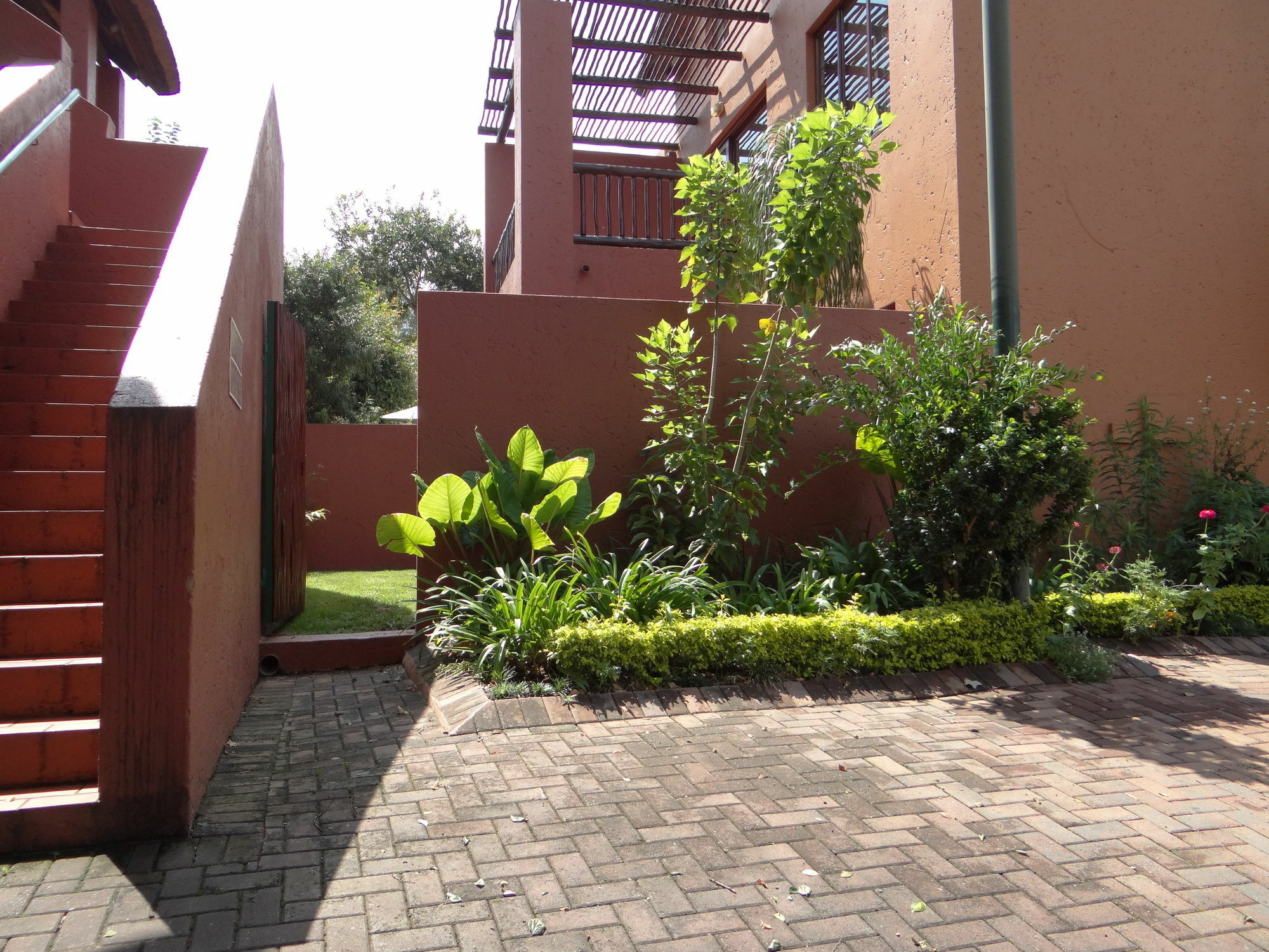 Singati Sands Sunninghill Sandton Exterior photo